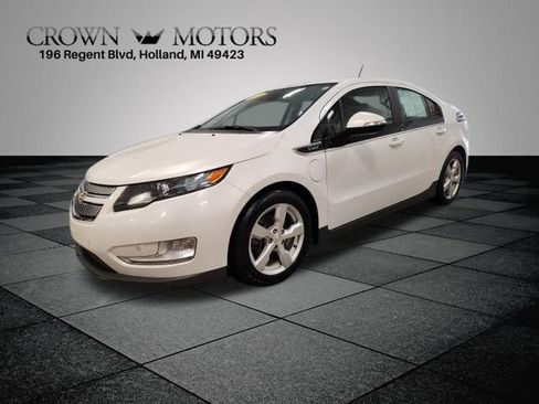 Used 2015 Chevrolet Volt Premium w/ Premium Trim Package FWD image 7