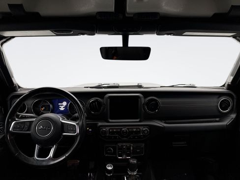 Used 2022 Jeep Gladiator Overland image 14