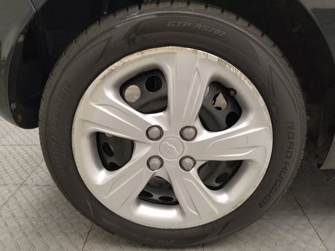 Used 2022 Chevrolet Spark LS FWD image 31