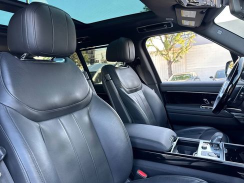 Certified 2023 Land Rover Range Rover SE image 30