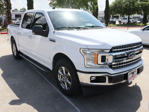 Used 2019 Ford F150 XLT w/ Equipment Group 302A Luxury image 2