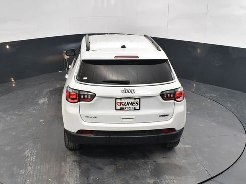 Used 2023 Jeep Compass Latitude image 33