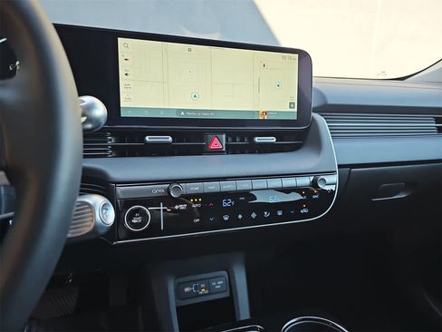 Used 2025 Hyundai Ioniq 5 SEL image 20