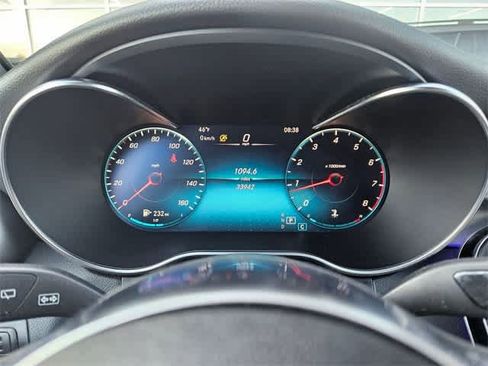 Used 2022 Mercedes-Benz GLC 300 image 29