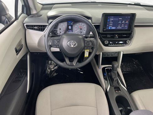 Used 2024 Toyota Corolla Cross L FWD image 20