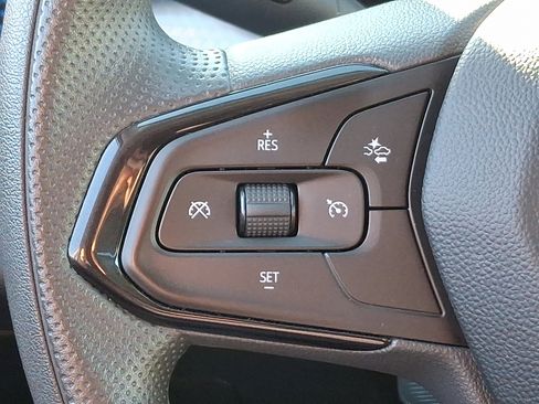 Used 2024 Chevrolet Trax LT image 20