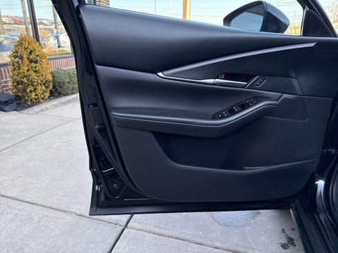 Certified 2025 MAZDA CX-30 AWD 2.5 S w/ Select Sport Pkg image 15