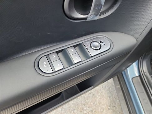 New 2025 Hyundai Ioniq 5 SE image 15