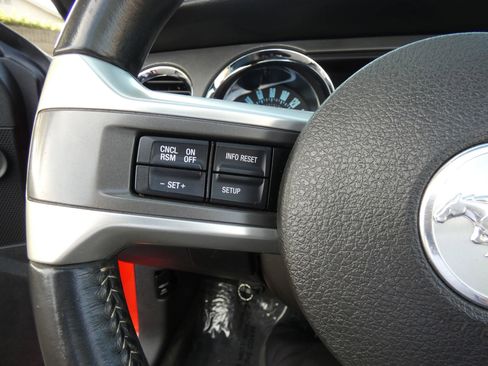 Used 2013 Ford Mustang Convertible image 58