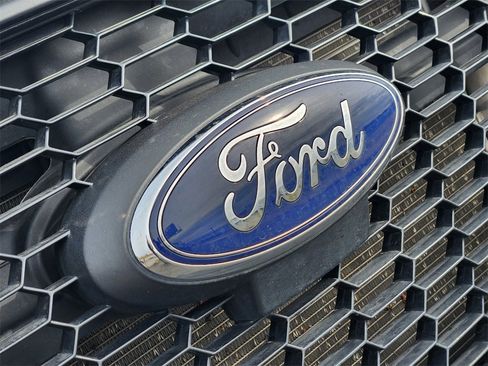 Used 2024 Ford Transit 250 148 Medium Roof w/ Load Area Protection Package image 12