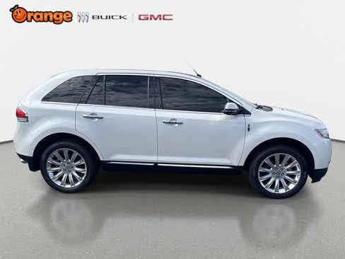 Used 2014 Lincoln MKX FWD w/ Equipment Group 102A image 2