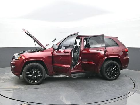 Used 2020 Jeep Grand Cherokee Altitude AWD/4WD image 64