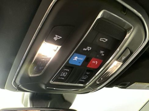 Certified 2023 Jeep Grand Cherokee Altitude image 35