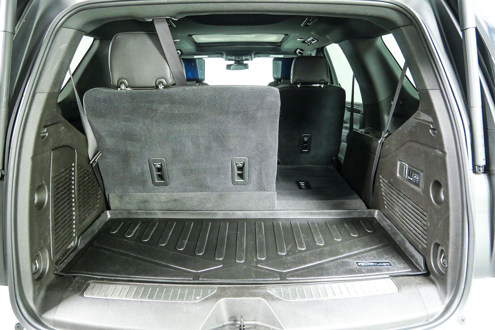 Used 2021 Chevrolet Tahoe RST w/ Luxury Package RWD image 36