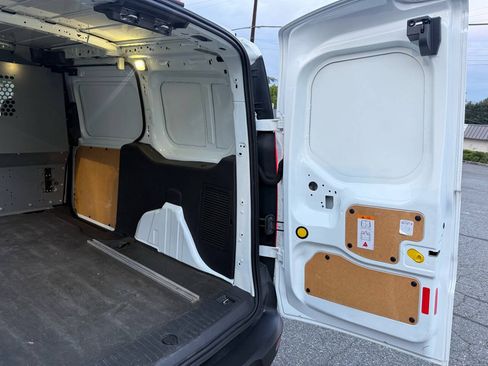Used 2016 Ford Transit Connect XL FWD image 31
