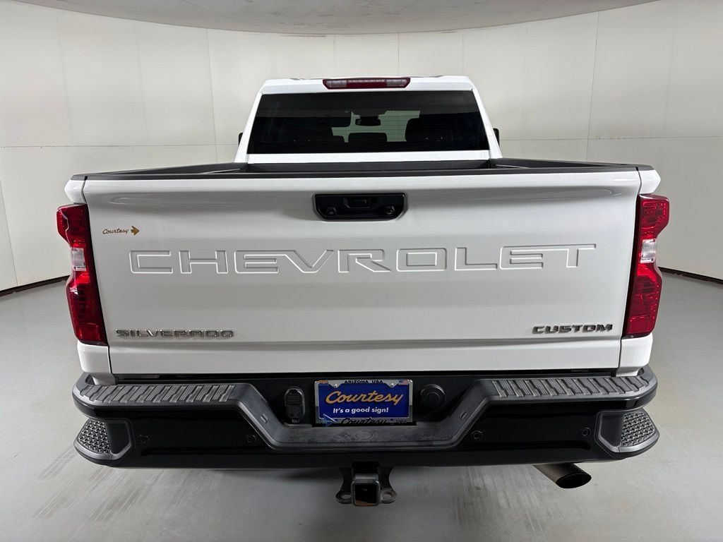 Used 2024 Chevrolet Silverado 2500 Custom w/ Custom Value Package AWD/4WD image 7