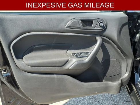 Used 2018 Ford Fiesta SE FWD image 9