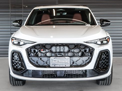 New 2025 Audi SQ5 Prestige image 13
