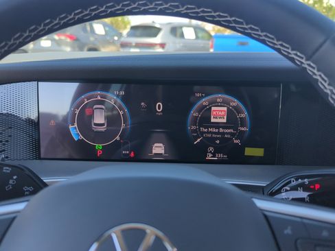 New 2025 Volkswagen Tiguan S image 11