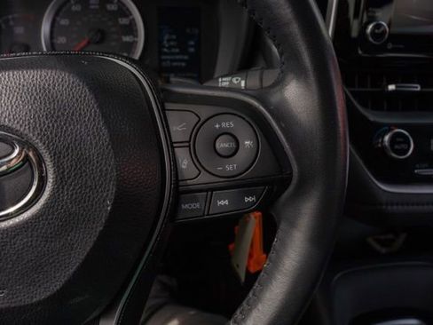 Used 2021 Toyota Corolla SE w/ Carpet Mat Package (TMS) FWD image 18