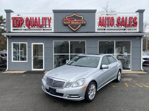 Used 2013 Mercedes-Benz E 350 E 350 4MATIC Sedan 4D image 1