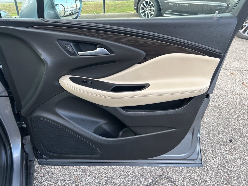 Used 2019 Buick Envision Preferred w/ LPO, Cargo Package FWD image 19