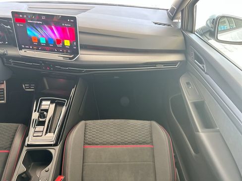 Certified 2025 Volkswagen GTI SE FWD image 39