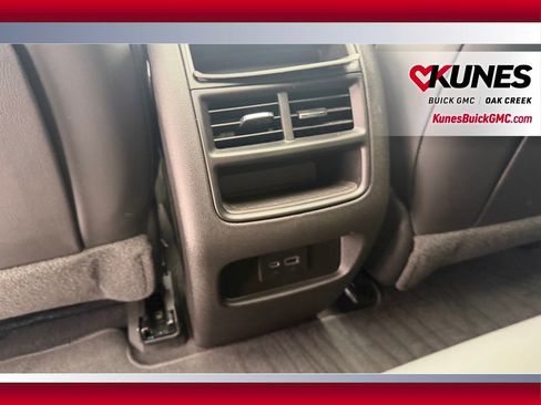 Used 2023 Cadillac XT5 Premium Luxury AWD/4WD image 7