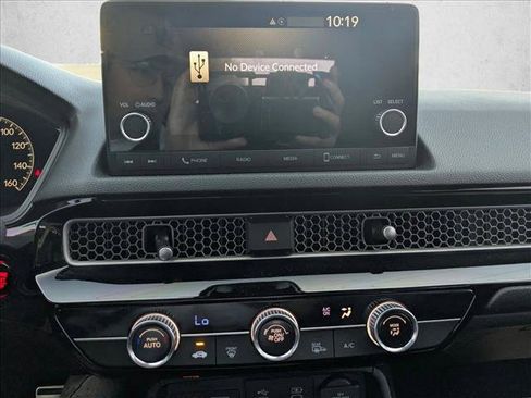 Used 2025 Honda Civic Sport image 14