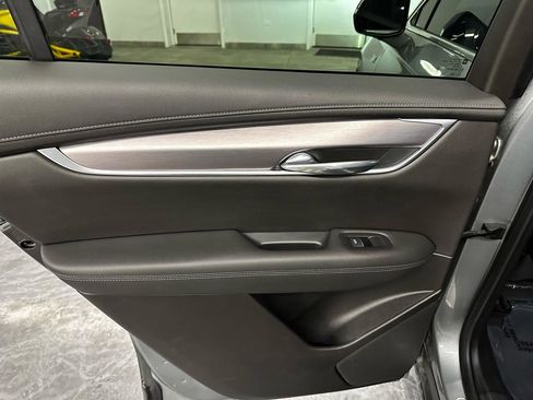 Used 2023 Cadillac XT6 Luxury AWD/4WD image 13