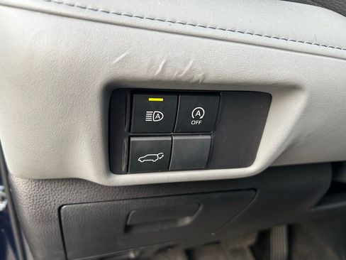 Used 2023 Toyota Highlander XLE FWD image 20