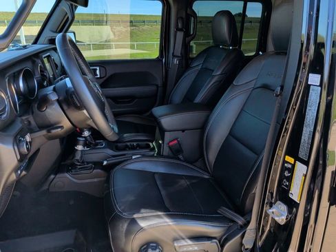 Used 2021 Jeep Wrangler Unlimited Sahara 4xe image 12