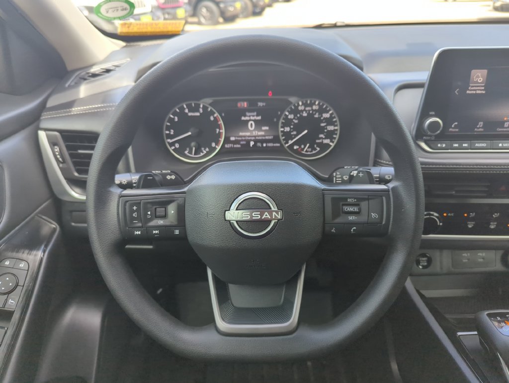 Used 2026 Nissan Rogue S AWD/4WD image 19