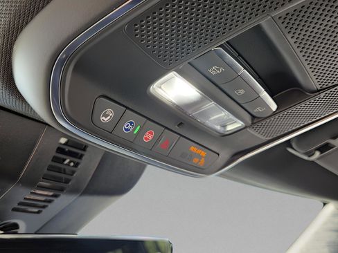 New 2026 Chevrolet Traverse RS w/ LPO, Floor Liner Package image 10