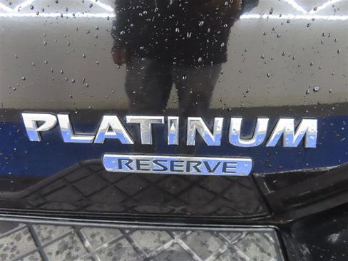 Used 2013 Nissan Armada Platinum w/ Platinum Reserve Pkg image 12