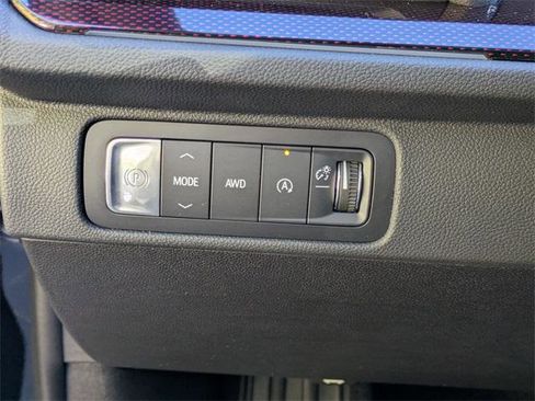 New 2026 Chevrolet Traverse RS image 14