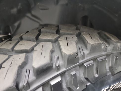 Used 2021 Jeep Gladiator Sport image 31