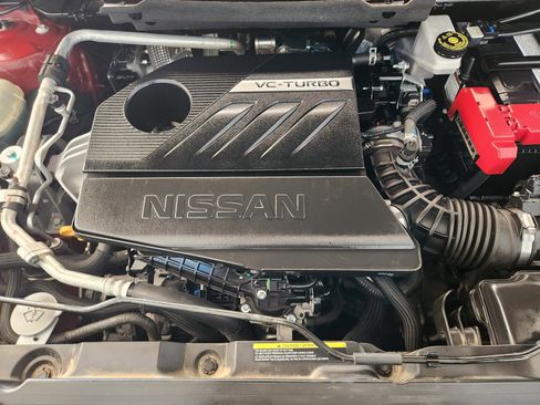 Used 2023 Nissan Rogue SV image 34