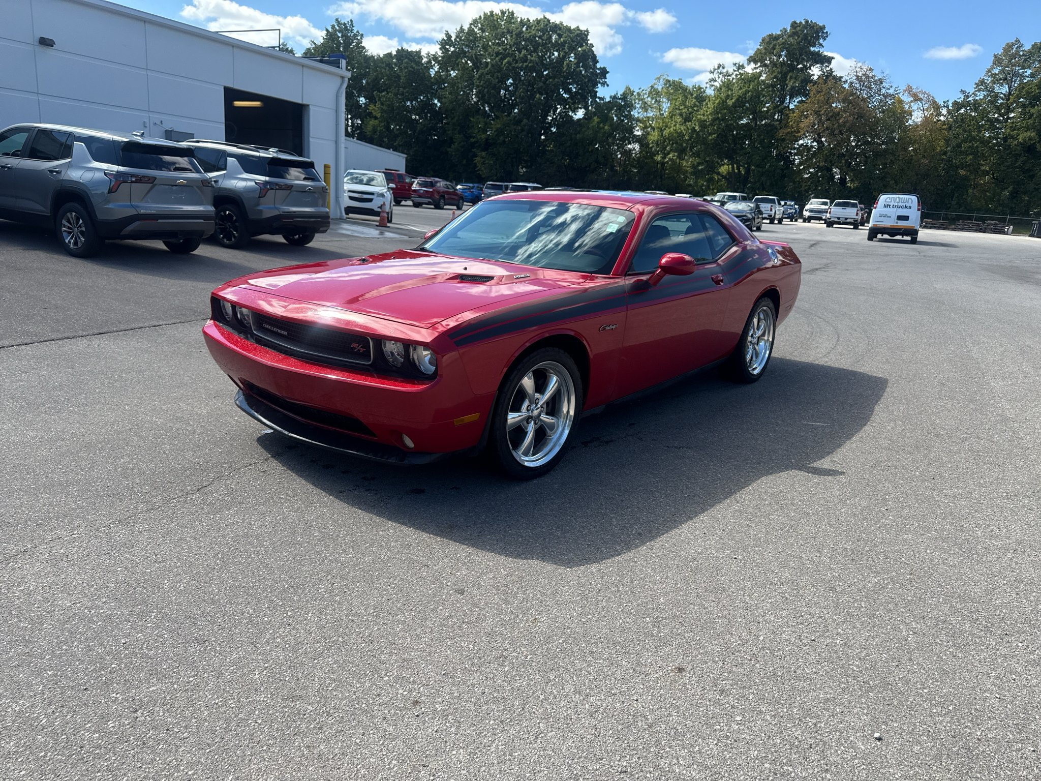 Used 2013 Dodge Challenger R/T RWD image 2