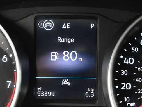 Used 2021 Volkswagen Tiguan SE AWD/4WD image 13
