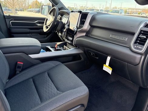 New 2026 RAM 1500 4x4 Crew Cab image 13