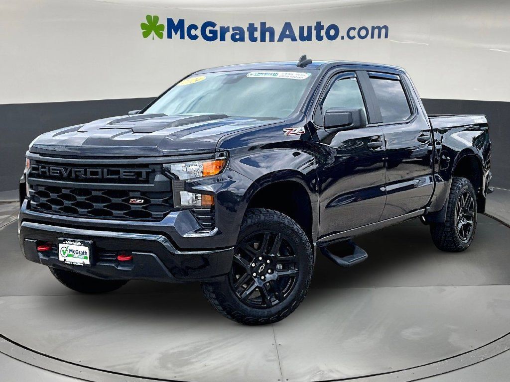 Used 2024 Chevrolet Silverado 1500 Custom Trail Boss AWD/4WD image 3