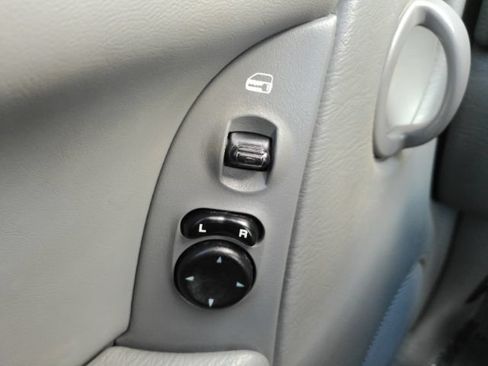 Used 2006 Jeep Liberty Sport RWD image 28