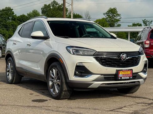 Used 2023 Buick Encore GX Essence w/ Advanced Technology Package AWD/4WD image 1