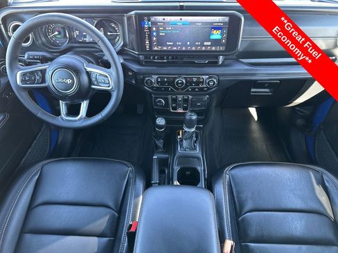 Used 2024 Jeep Wrangler Unlimited Sahara w/ Technology Group image 2