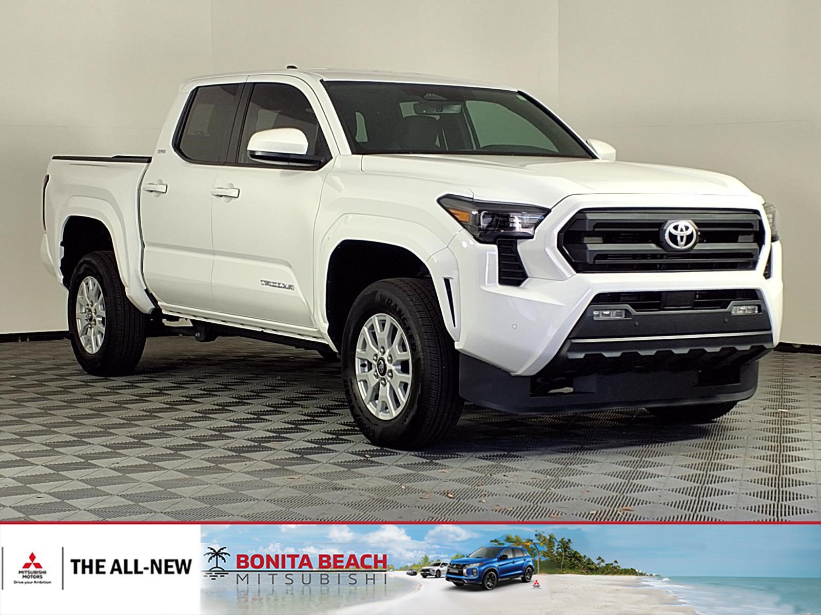 Used 2024 Toyota Tacoma SR5 w/ SR5 Upgrade Package AWD/4WD image 1