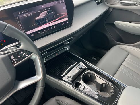 New 2026 Audi Q3 quattro 2.0T AWD/4WD image 17