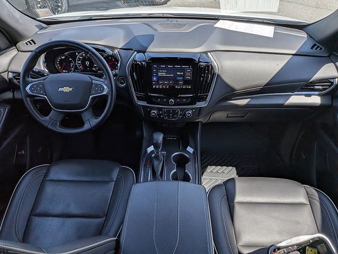 Certified 2023 Chevrolet Traverse Premier FWD image 14