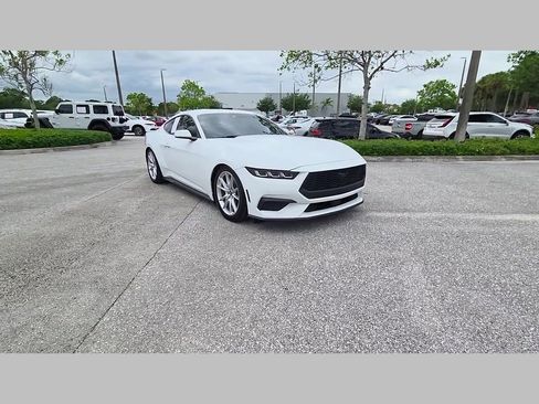Used 2024 Ford Mustang Coupe RWD image 52