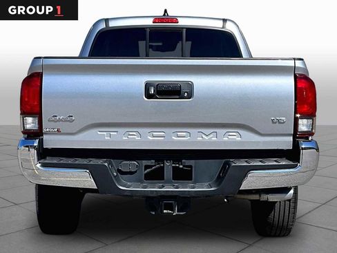 Certified 2023 Toyota Tacoma SR5 AWD/4WD image 5